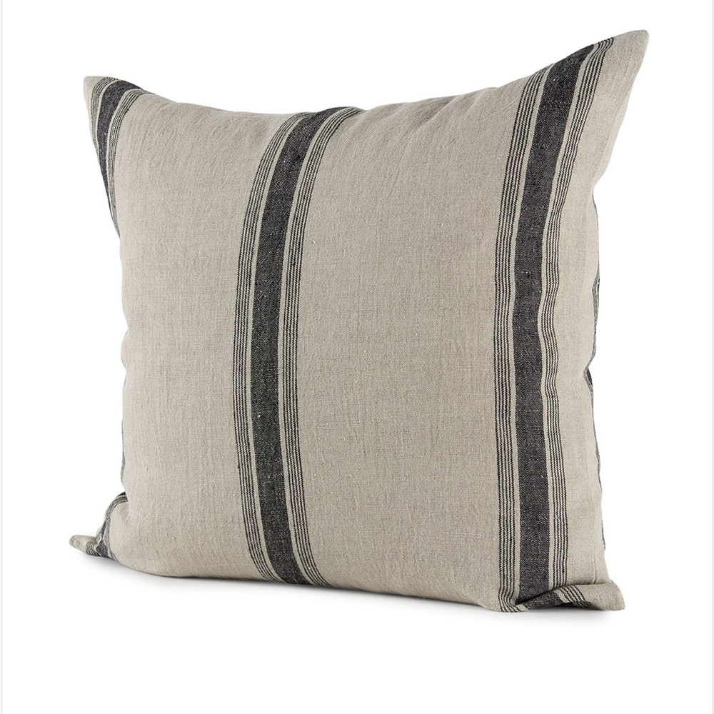 Mercana Hattie Throw Pillow cover